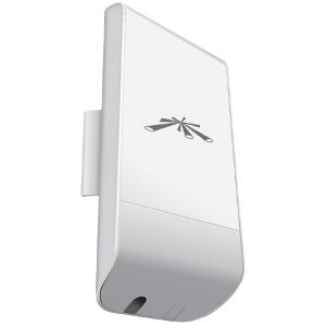 UBIQUITI NANOSTATION LOCO M5 HIGH PERFORMANCE 5GHZ 13DBI AIRMAX TDMA STATION